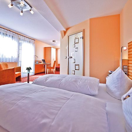 Danner'S Hotel Loewen Marschalkenzimmern Екстериор снимка