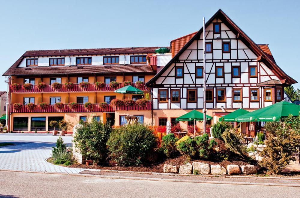 Danner'S Hotel Loewen Marschalkenzimmern Екстериор снимка